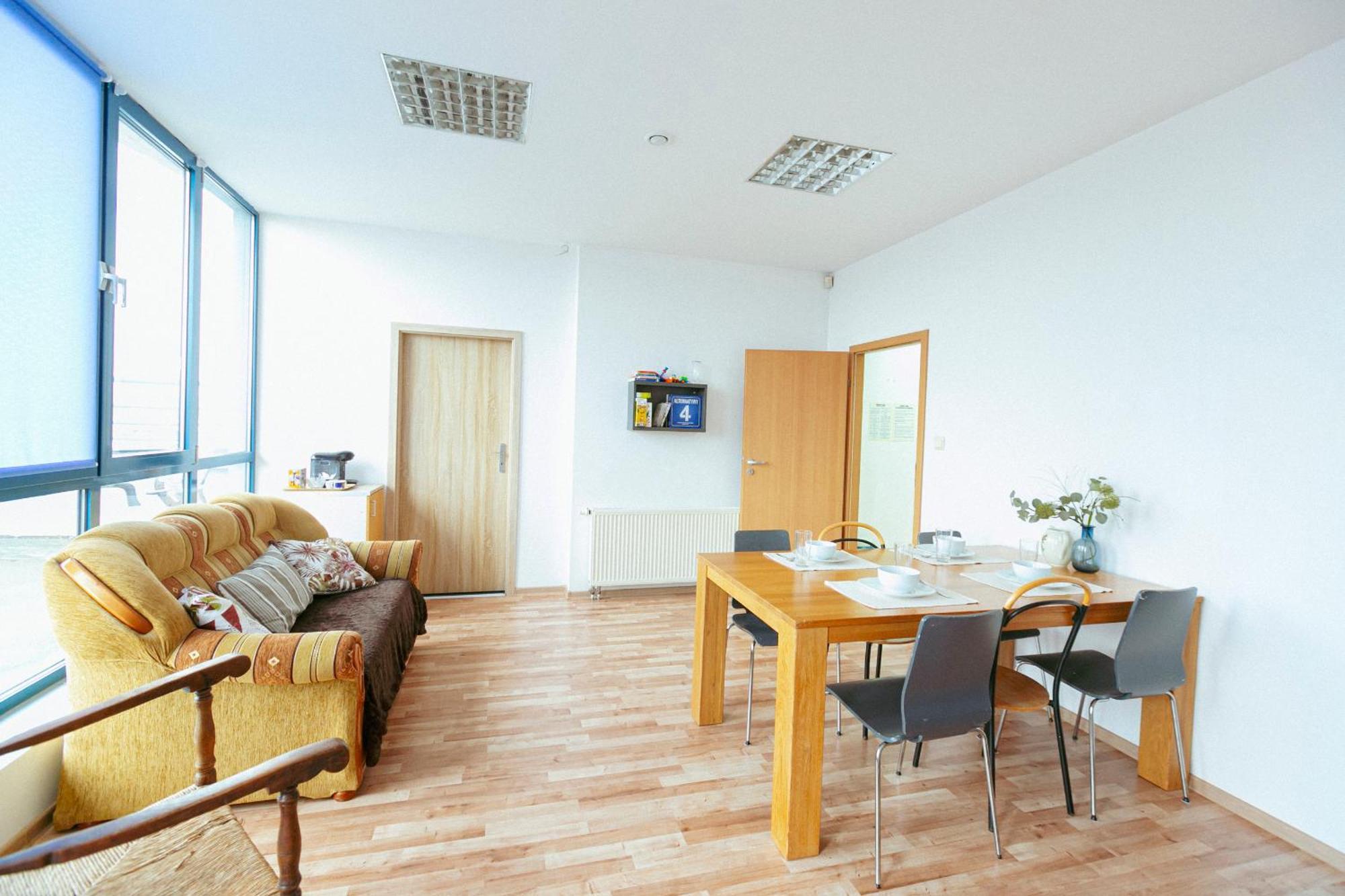Hostel Metro Kabaty Varşova Dış mekan fotoğraf