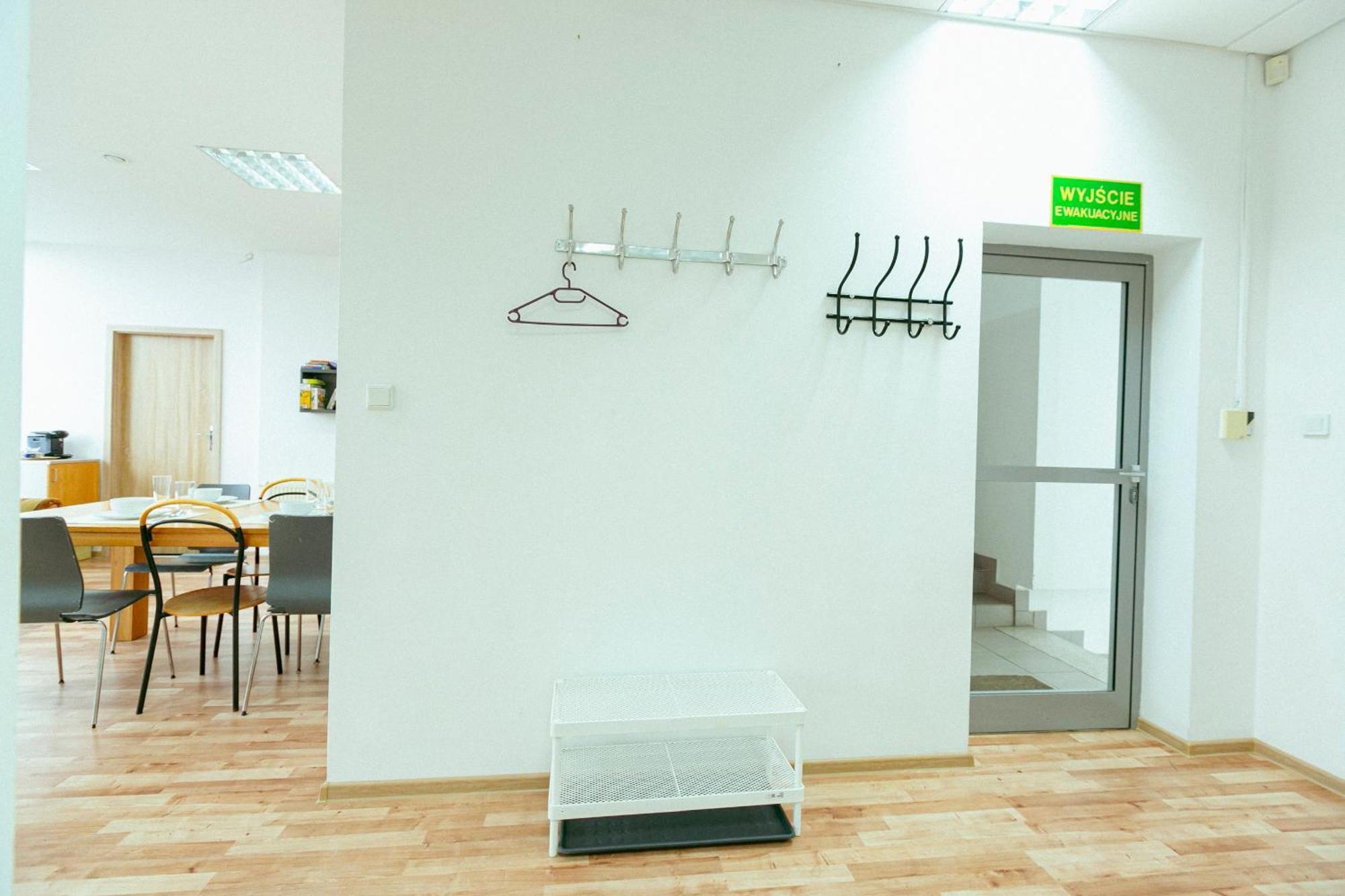 Hostel Metro Kabaty Varşova Dış mekan fotoğraf
