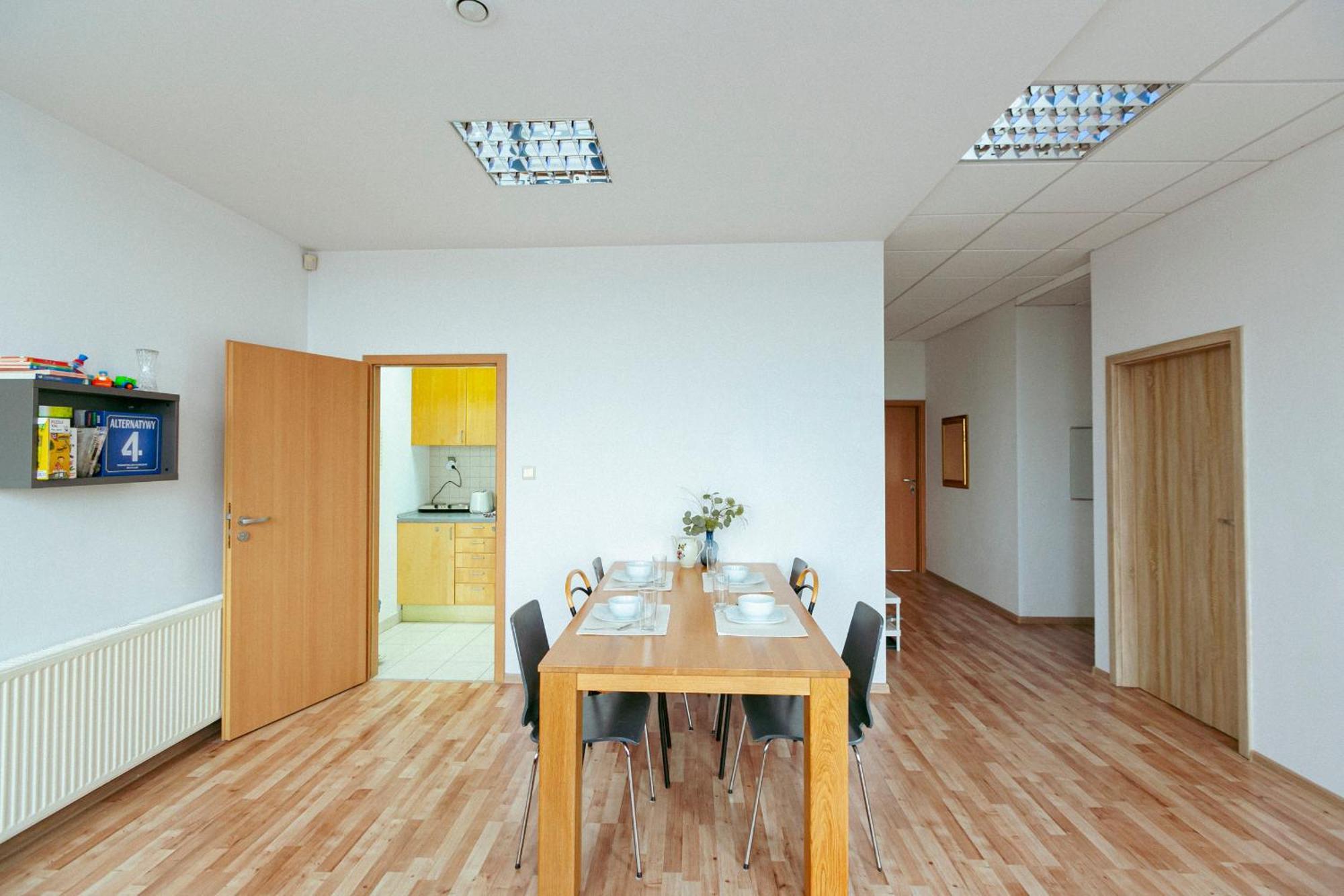 Hostel Metro Kabaty Varşova Dış mekan fotoğraf