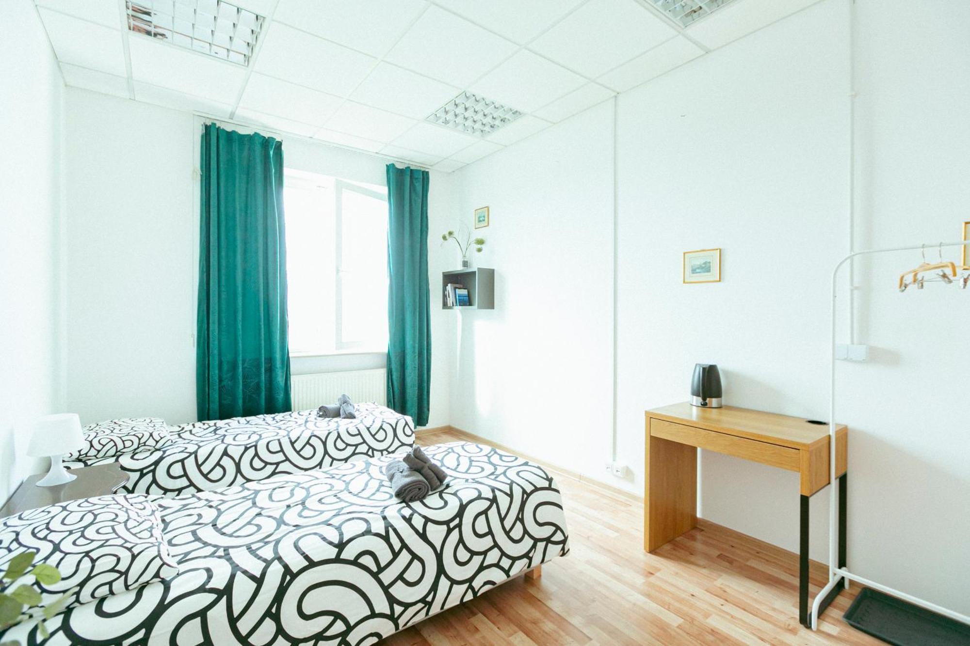 Hostel Metro Kabaty Varşova Dış mekan fotoğraf