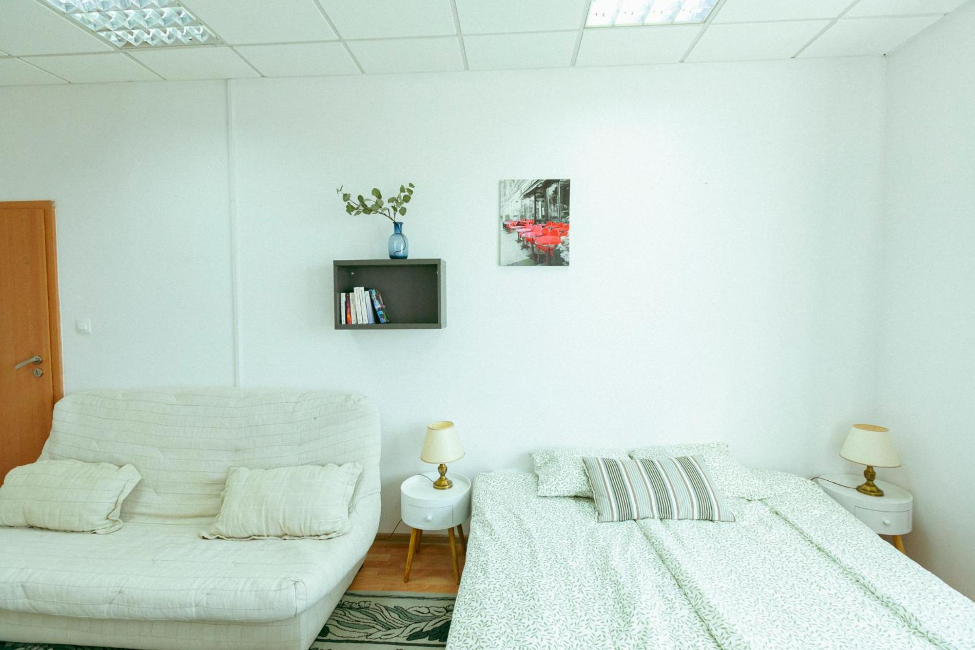Hostel Metro Kabaty Varşova Dış mekan fotoğraf