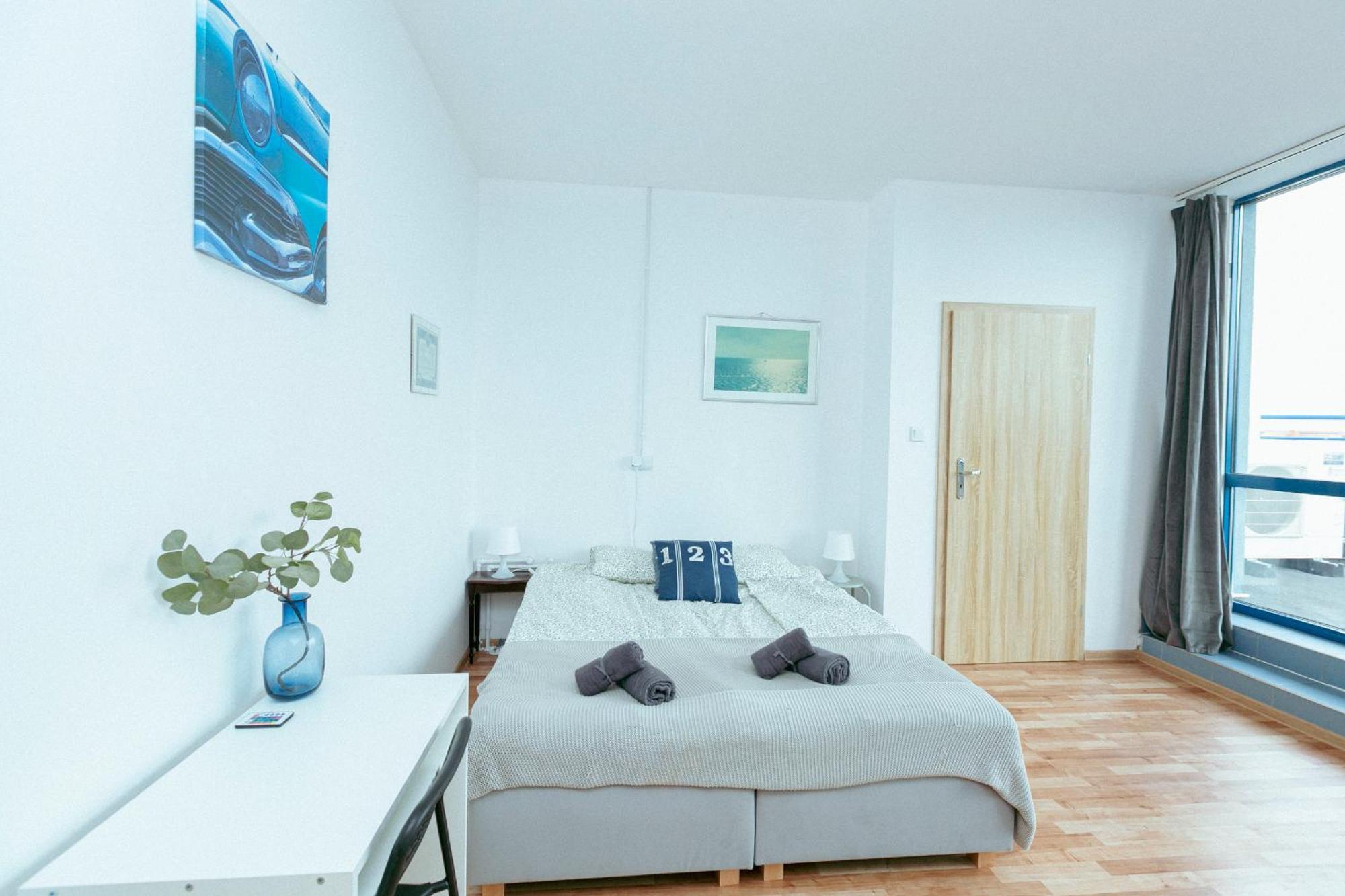 Hostel Metro Kabaty Varşova Dış mekan fotoğraf